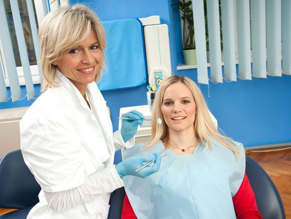 Стоимость услуг стоматологии складывается из множества факторов